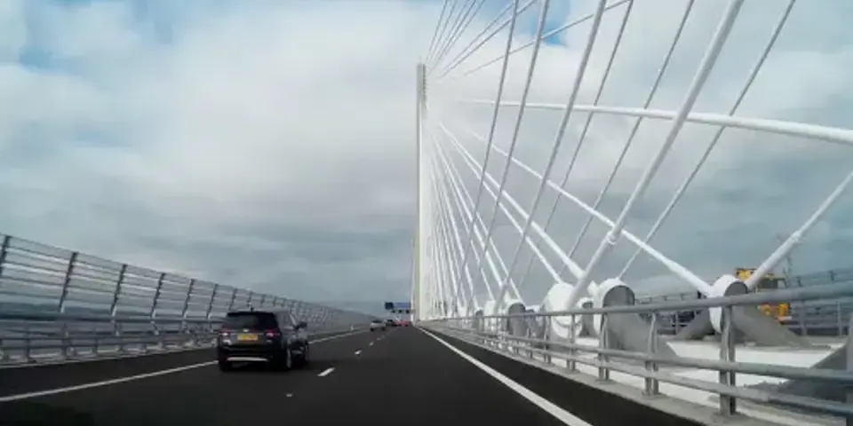 Sicuro Parapet at Queensferry bridge